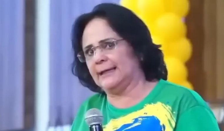 O pedido para cassação da Damares já conta com 230 mil assinaturas?