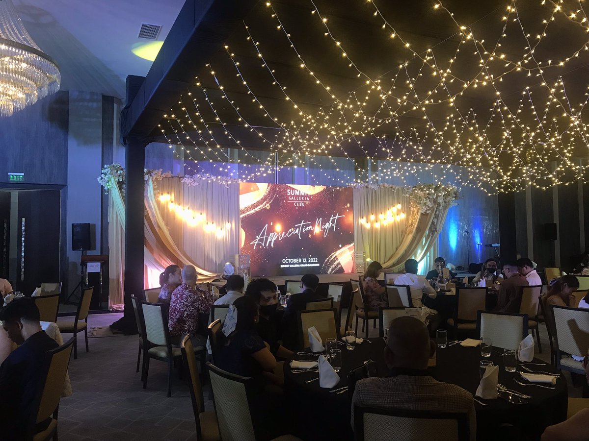 ekus0nar0t's tweet photo. #SummitGalleriaCebu #AppreciationNight
 Glad to be a part of great nyt of Summit Galleria in Cebu.
#greatnight @SGC
#サミットギャラリアセブ https://t.co/B5MkntD3nB