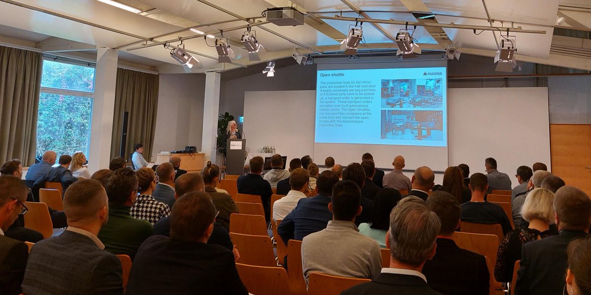 KNAPP_AG_de's tweet image. Here are a few impressions from the Magna Logistics Days, which took place from October, 11-12. One part of the program was the presentation of our OSR Shuttle™ Evo+ solution implemented at Magna at Assamstadt. #makingcomplexitysimple #weareknapp #event #MLD #logistic #amr #osr