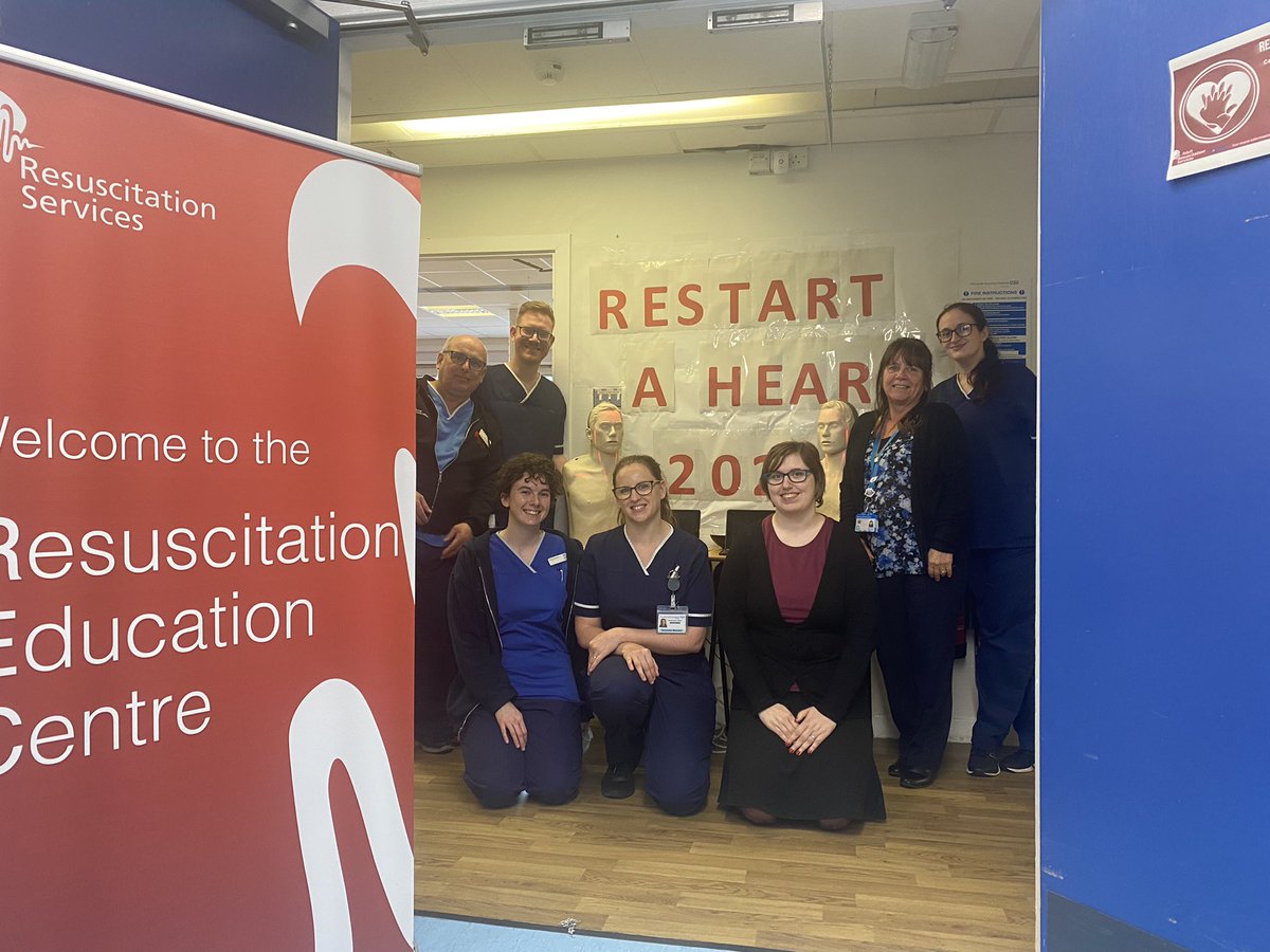LthtSepsis's tweet photo. Come and join in with the @ResusLTHT team at SJUH Resus Education Centre here until 15:00 all week - learn More about CPR and Sepsis to help restart a heart🫀open to ALL staff @LeedsHospitals @ResusCouncilUK (we have biscuits too 🍪 ☕️) #Sepsis #restartaheart https://t.co/4waOyejHqc