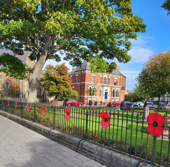 bridtowncouncil's tweet photo. Today the Veterans of Bridlington have placed the event poppies on the fencing around the War Memorial gardens in preparation for Remembrance Day. Thank you. ❤️ #lestweforget #wewillrememberthem https://t.co/7MzNvftCeM