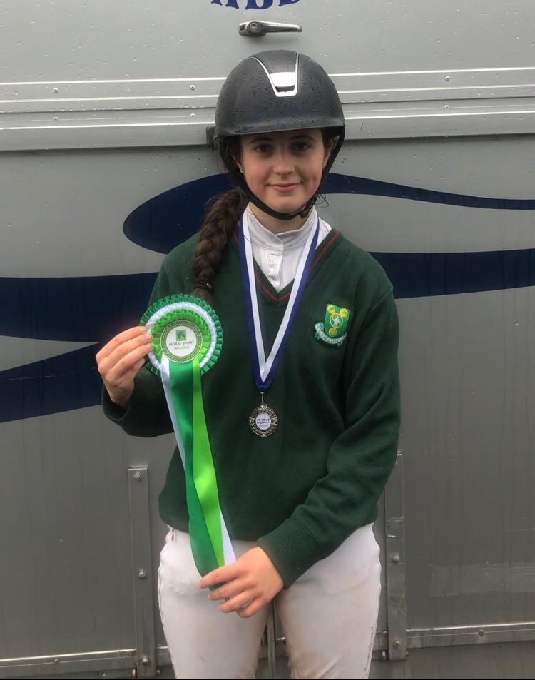 ScoilRuain's tweet photo. Tamara Perry finished 2nd for Scoil Ruáin in Mulligan Equestrian Centre in the biggest class The Horse Sport Ireland 110cm on 9th October, also qualifying for the interschools final to be held next year on her horse Hilton DC 👏👏@TipperaryETB @Tippmanjw #etbexcellenceineducation https://t.co/t5RLIS02EE