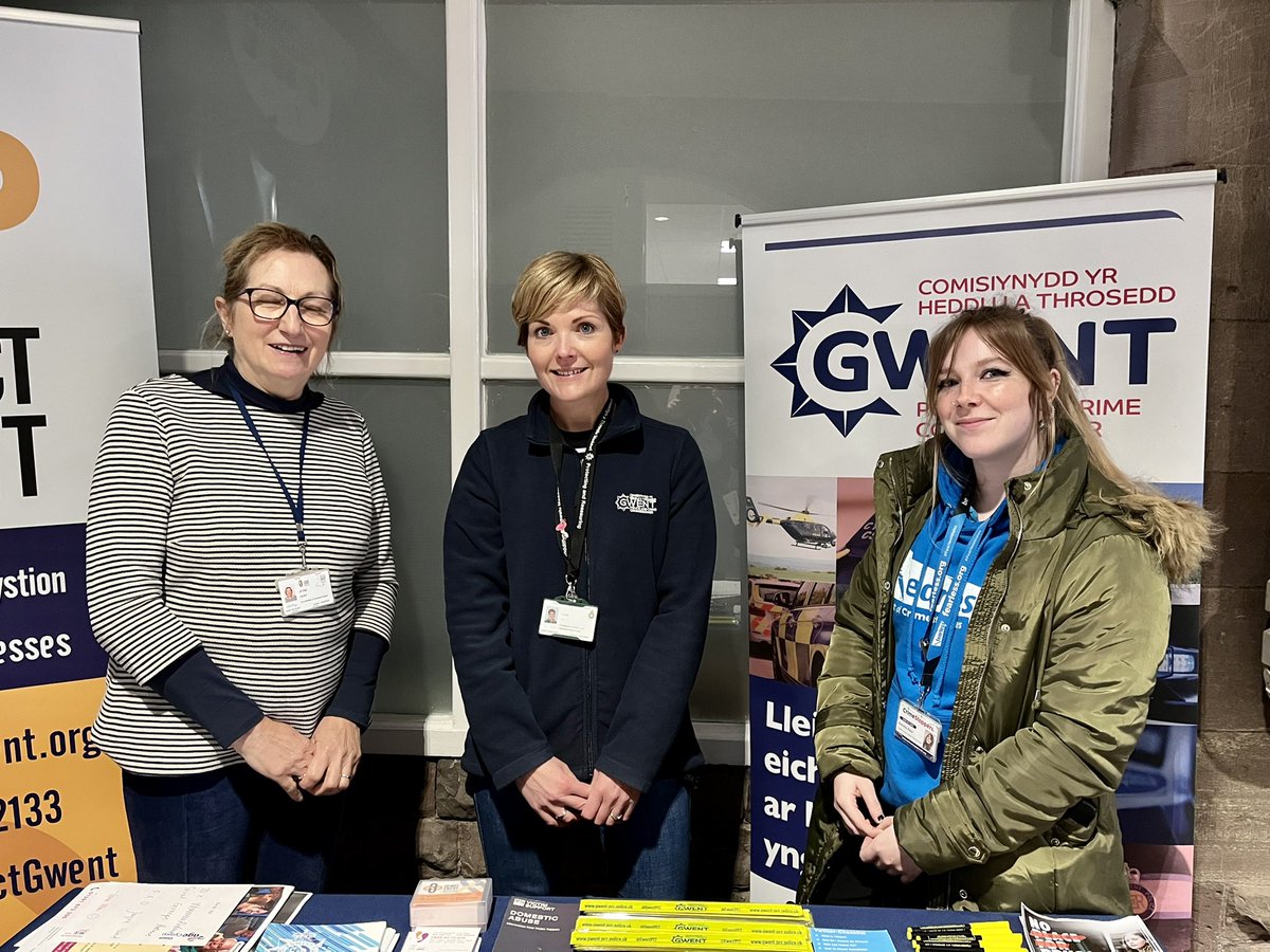 GwentPCC's tweet photo. Lots of interesting conversations in Abergavenny today. 

Great to have @FearlessORG and @connectgwent with us to share information and advice about how to report incidents of hate crime and the specialist support services that are available for victims. 

#HateHurtsWales https://t.co/SUo7KPwxbM