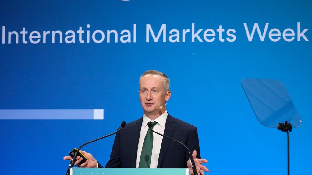 Entirl's tweet photo. This morning we held our annual Business Breakfast conference where innovative responses to global market challenges were discussed by speakers and a panel of Enterprise Ireland client companies. 

Read more:https://t.co/eDyid4LrDM
#GlobalAmbition https://t.co/Pi5vYA3c2P