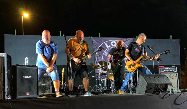 Los Kultura (@loskultura) on Twitter photo No pudimos agradecer antes el trato recibido (catering, transporte, sonido, etc) en el evento y concierto organizado por la asociación XXL BIKER, de La Carolina, en su último aniversario el pasado 8 de octubre.
<a href="/LosKultura/">Los Kultura</a> lo pasamos genial. No pudimos agradecer antes el trato recibido (catering, transporte, sonido, etc) en el evento y concierto organizado por la asociación XXL BIKER, de La Carolina, en su último aniversario el pasado 8 de octubre.
<a href="/LosKultura/">Los Kultura</a> lo pasamos genial.