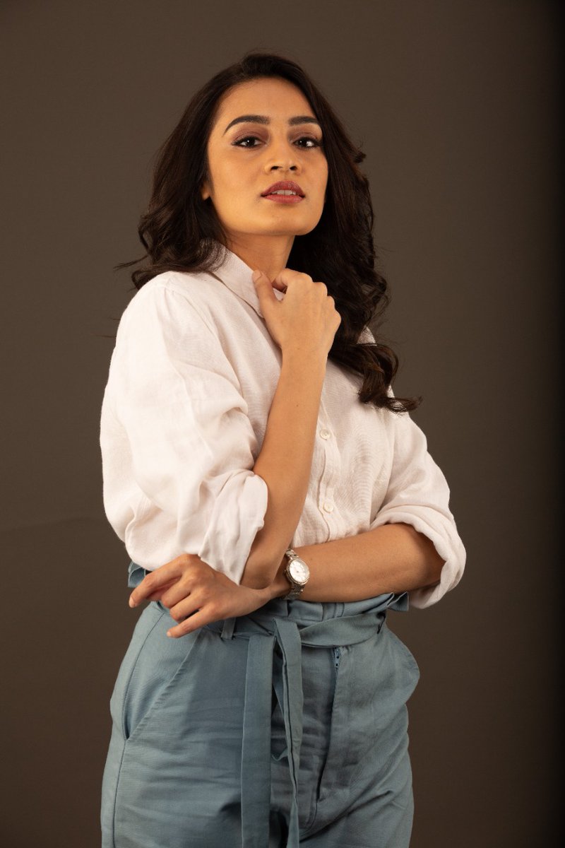 IamEluruSreenu's tweet photo. 2 Days to Go!๐
"#Neetho film will not be a Regular LOVE Story"
Gorgeous Beauty @RajSaathvika exudes mighty confidence about the film in the interviews โค๏ธ๐คฉ
#NeethoFromOct14th
@aberaam @balusharma14 @pruthvicreation @MillionDreams_C #VivekSagar @IamEluruSreenu https://t.co/jqyPRfqWVX