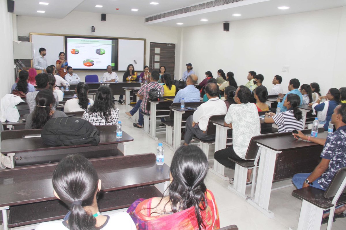 KIITUniversity's tweet photo. #KIIT School of Fashion Technology (KSFT) conducted an interactive session with parents and guardians of the freshers and briefed them about the opportunities, career prospects and way ahead for their wards. Here are some glimpses.

#kiit #kiituniversity #KSFT https://t.co/mOvVsvPsLS