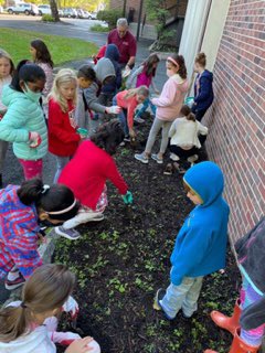 East Farms School (@ef_fct) on Twitter photo Students from the <a href="/EastFarmsSC/">East Farms Student Council</a> planting bulbs to beautify our school- with the help of the <a href="/EF_FCT/">East Farms School</a> PTO and our fabulous custodian, Mr. Marques. #FPSleadingtheway #FPSglobalcitizens Students from the <a href="/EastFarmsSC/">East Farms Student Council</a> planting bulbs to beautify our school- with the help of the <a href="/EF_FCT/">East Farms School</a> PTO and our fabulous custodian, Mr. Marques. #FPSleadingtheway #FPSglobalcitizens