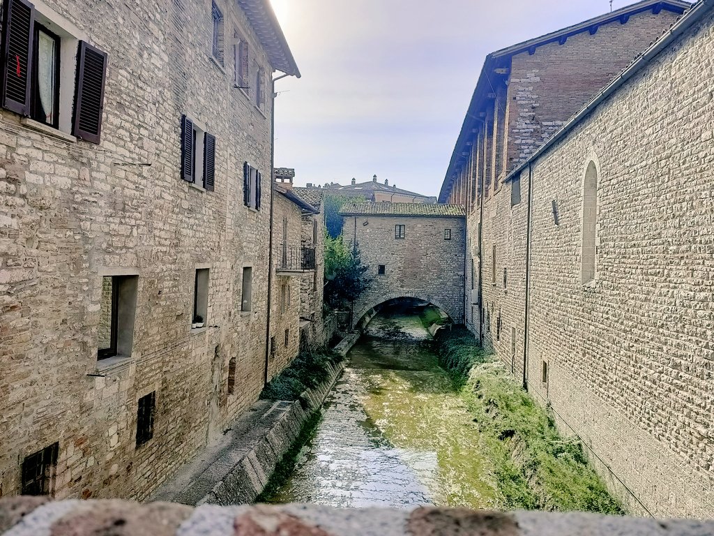 ArnaudRam's tweet photo. Gubbio...superbe petite ville Ombrienne https://t.co/8YAPk2I6tN