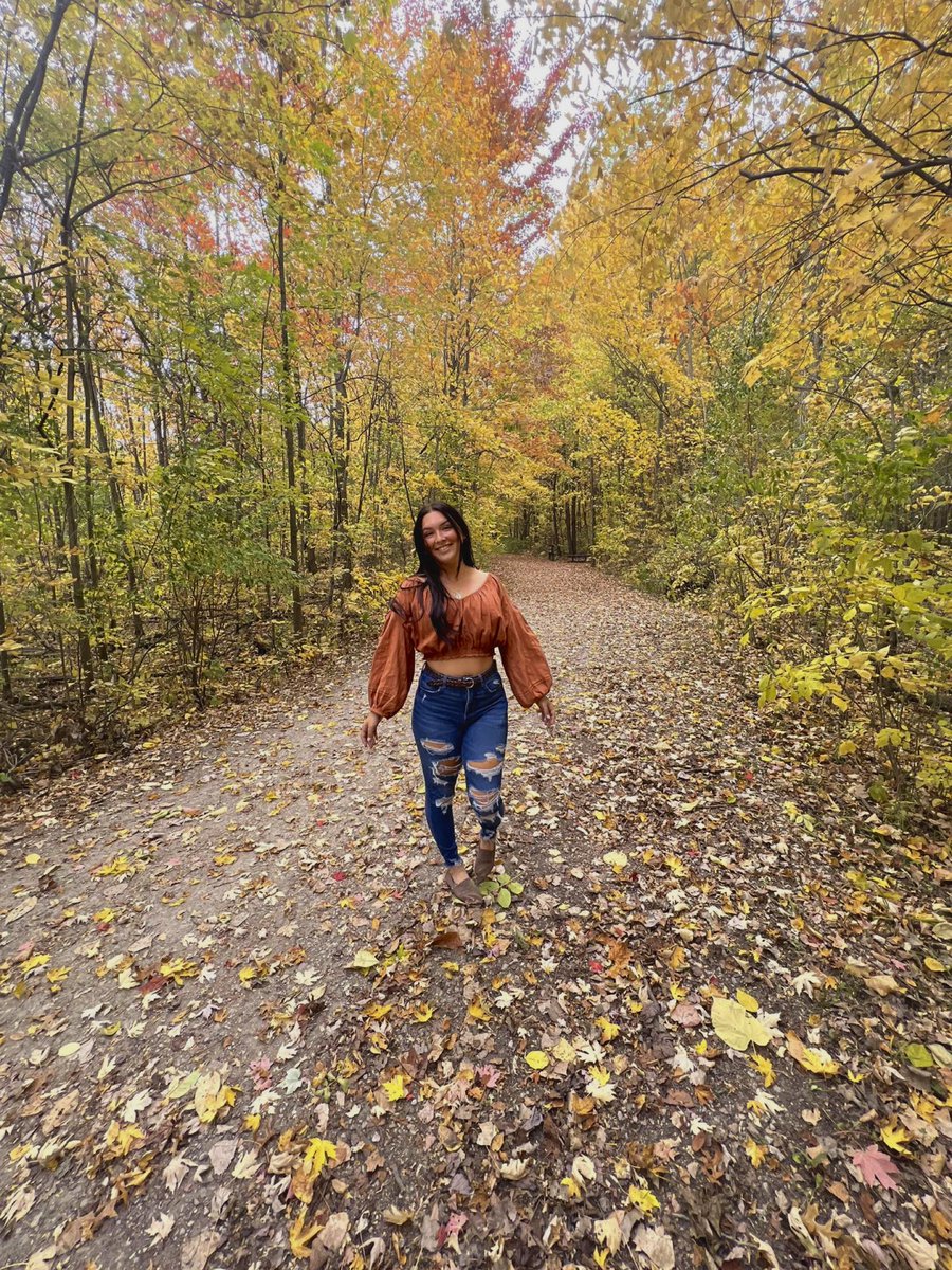 illLiveOn's tweet photo. Finally feeling at home 🍂 https://t.co/AdDZ8BuCi7