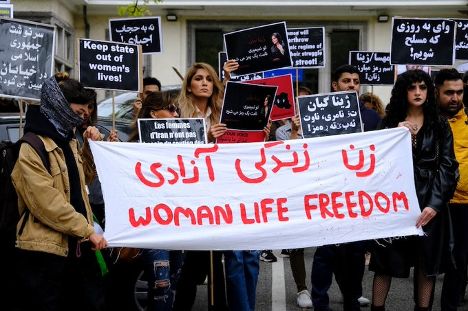 United Nations Association - UK (UNA-UK) (@unauk) on Twitter photo UNA-UK stands in solidarity with the brave protestors in Iran, particularly the women and girls rising up to peacefully demand change and #BodilyAutonomy.
Read <a href="/article19org/">ARTICLE 19</a>'s letter from 160+ CSOs, sharing key recommendations for <a href="/UN/">United Nations</a> and the🌏community:
article19.org/resources/iran… UNA-UK stands in solidarity with the brave protestors in Iran, particularly the women and girls rising up to peacefully demand change and #BodilyAutonomy.
Read <a href="/article19org/">ARTICLE 19</a>'s letter from 160+ CSOs, sharing key recommendations for <a href="/UN/">United Nations</a> and the🌏community:
article19.org/resources/iran…