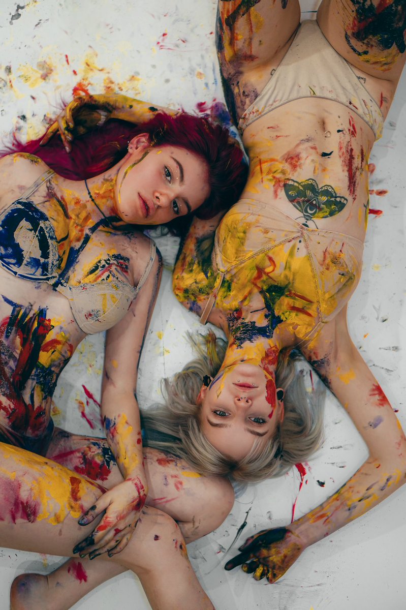 bat9r_ico's tweet photo. I called this shoot «Аrtgirls» and I think it's beautiful.  
I will never forget how difficult it is to wash off the paint from all the equipment))
What do you think?  I accept any grade)
#art #girlpower #color #Ukraine️ https://t.co/PvwwMa9CxQ