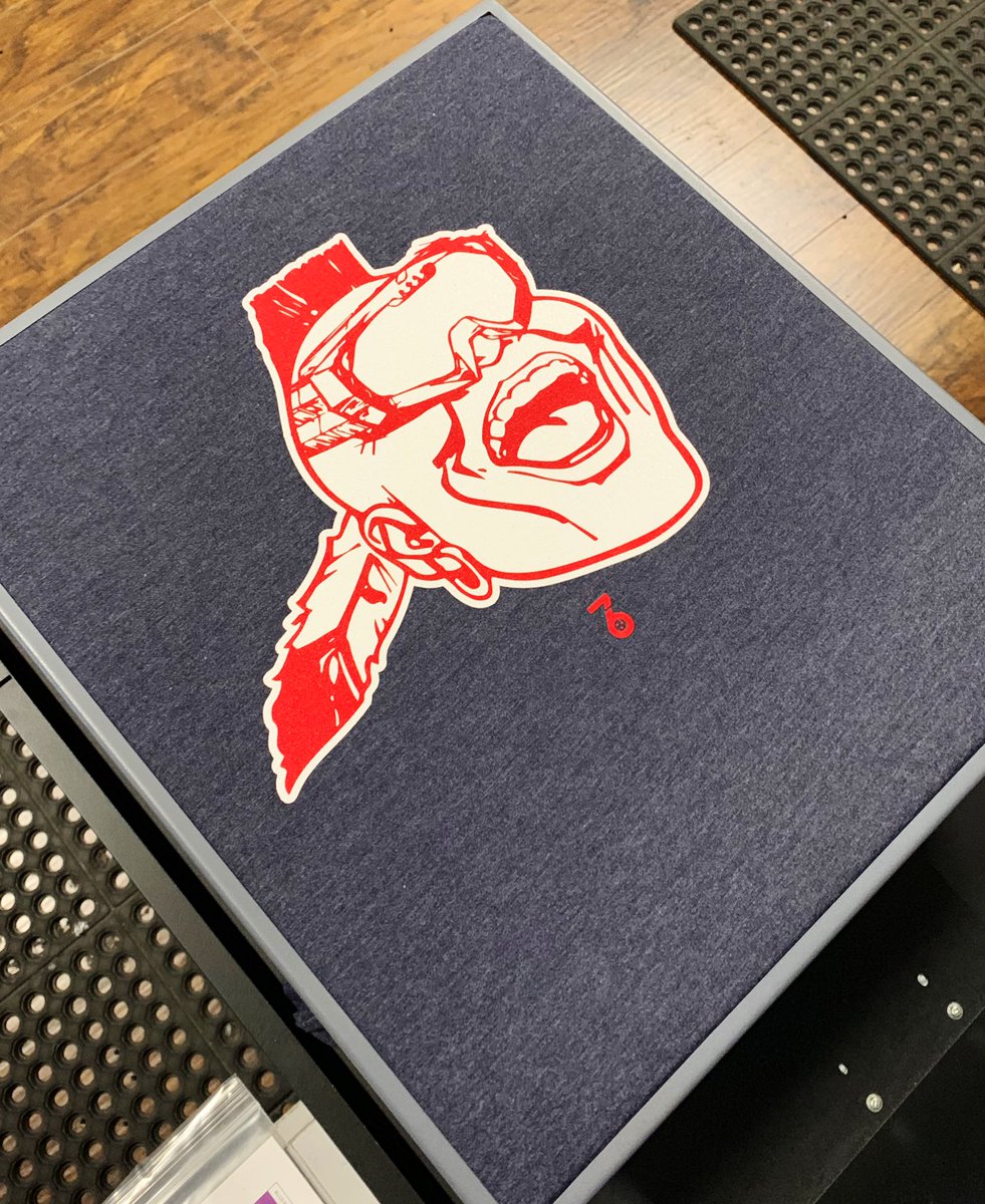 SevenSixApparel's tweet photo. 🚨GIVEAWAY TIME🚨

Must be following this account. 

Retweet &amp; Like to enter. 

ITS CHAMPAGNE SZN. This beauty could be yours! Good Luck‼️

GET GOING BRAISE https://t.co/sD6Muhj9Xa