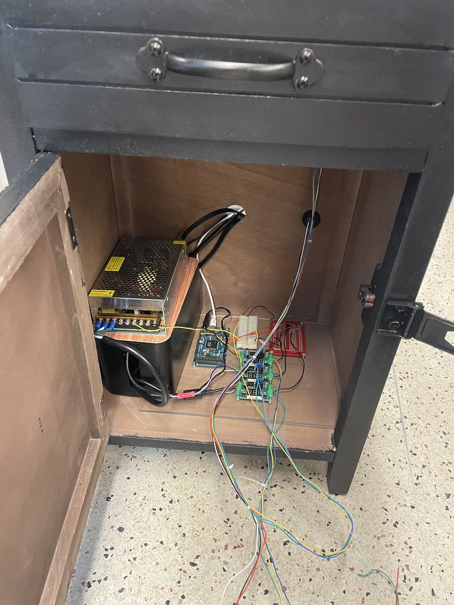 EpicsPlay's tweet photo. The bubble tube team has made a lot of progress with our cord organization! Our design lead has fixed the circuits and organized the cords neatly! Our other team members are working on ways to accommodate to the feedback we received last week during design review! #EPCSPLAY https://t.co/j42mGBrodM