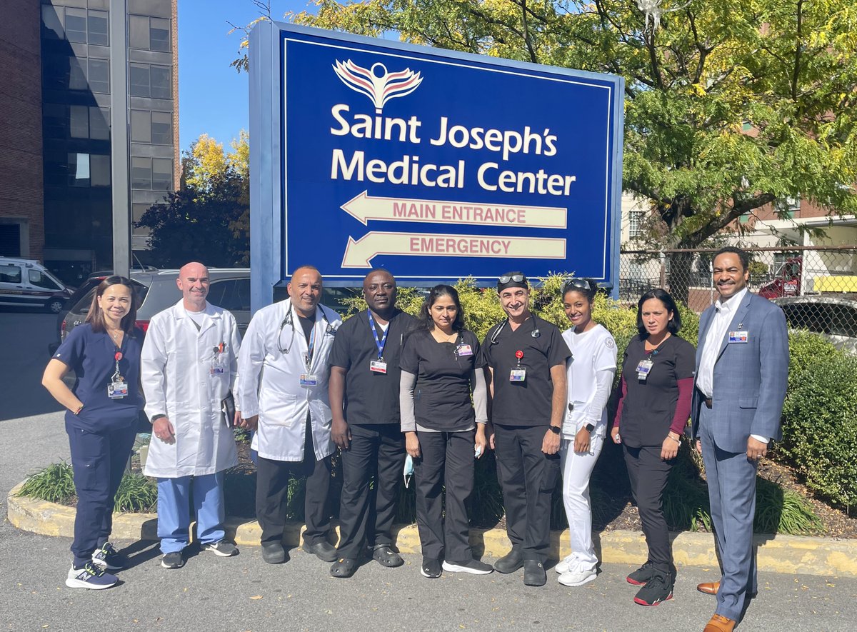 stjosephyonkers's tweet photo. It’s Emergency Nurses Day! Thank you to emergency nurses around the world, and especially our own emergency nurses, for standing strong no matter what challenges they face. #ENWeek https://t.co/2B2LG5eaIF