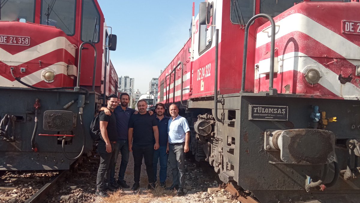 cumaliaktop's tweet photo. İşimiz Riskimiz Olmasın...!
TCDD A.Ş Genel müdürümüz @uyalcin_ Bey'in eğitim sonu mesajı..
''HERŞEYE RAĞMEN MAZERET YOK''
#Adana #demard olarak Seyrüsefer'de (görevde) olan meslektaşlarımızın sorunlarını dinliyoruz.!
#HayatUlaşıncaBaşlar
@akaraismailoglu
@OOrekci
@mehmeter2701 https://t.co/CeE6dOXl5i