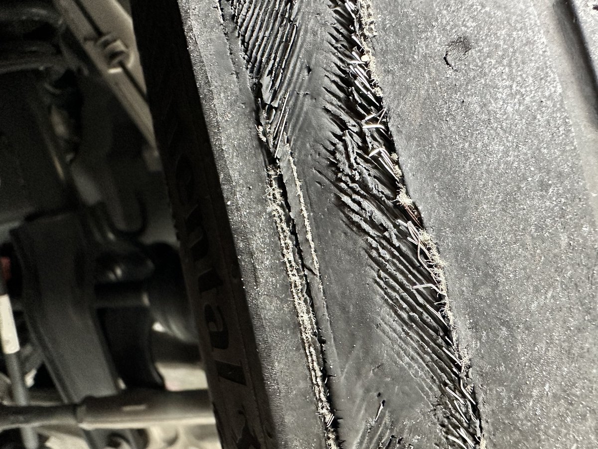 kylefsu32's tweet photo. @elonmusk worry less about trying to solve a war you’re not involved in, and more about fixing the @Tesla service problem. Have an alignment and tire issue but can’t get in for 2 weeks, so stuck driving on this.. https://t.co/2UPBE84wpW