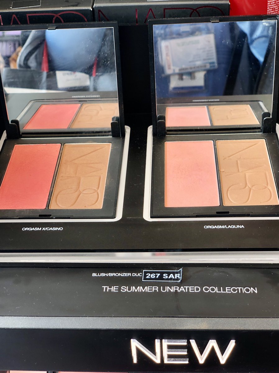 Minaficent's tweet photo. Going to #Sephora the other day was heck of a challenge. I was overwhelmed &amp; activated that self-control urge to splurge. I swear I could go all through the day swatching &amp; testing those amazing brands but nope gotta kick myself out before I go broke. @Sephora @Sephora_ME https://t.co/zr0SKzEe1C