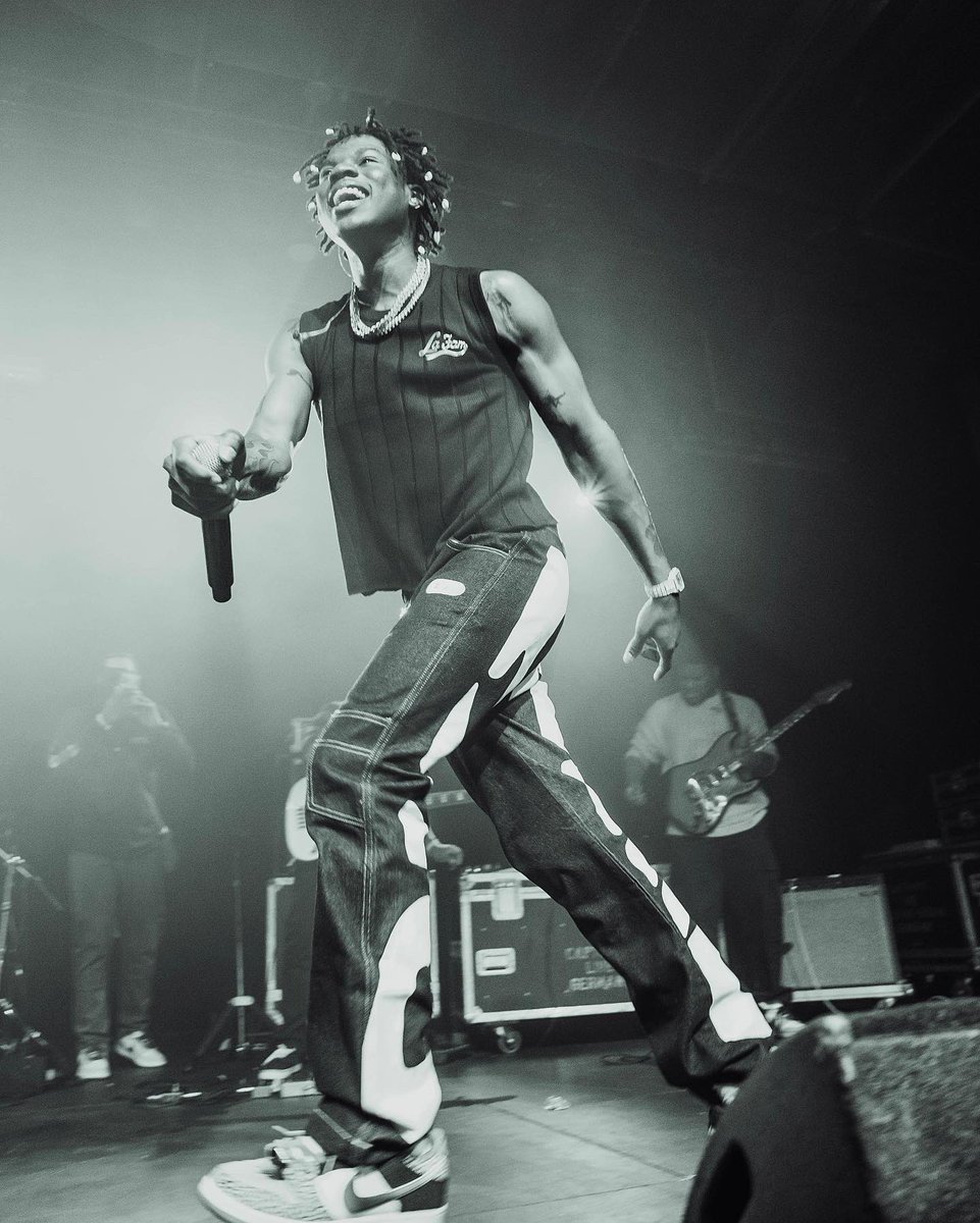heisrema's tweet photo. Look how far the sound traveled 🥹🇩🇪 https://t.co/u6ATdopcxl