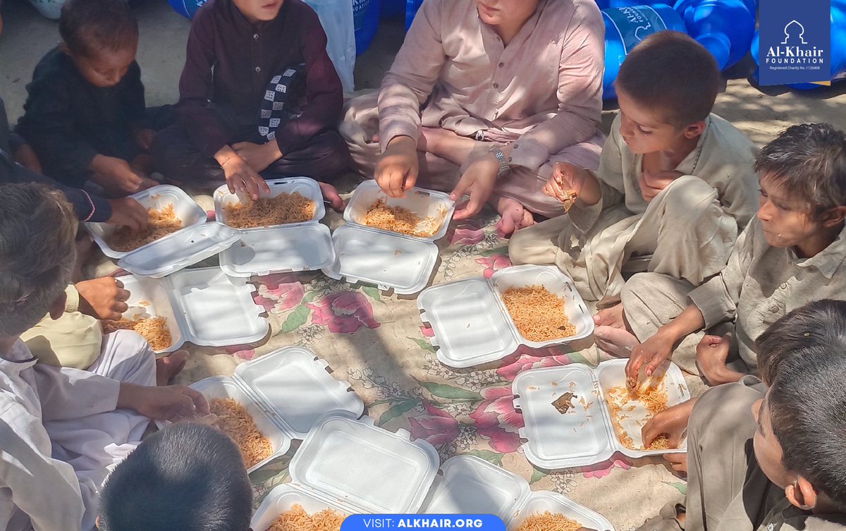 AlKhairUK's tweet photo. No one should have to miss a meal. Be there for those struggling to eat.
Visit: https://t.co/LyJvUohh9J
Call: 03000 999 786
#alkhair #food #foodmeals #rice #meals #worldhunger #fighthunger https://t.co/4i4EzUTNKU