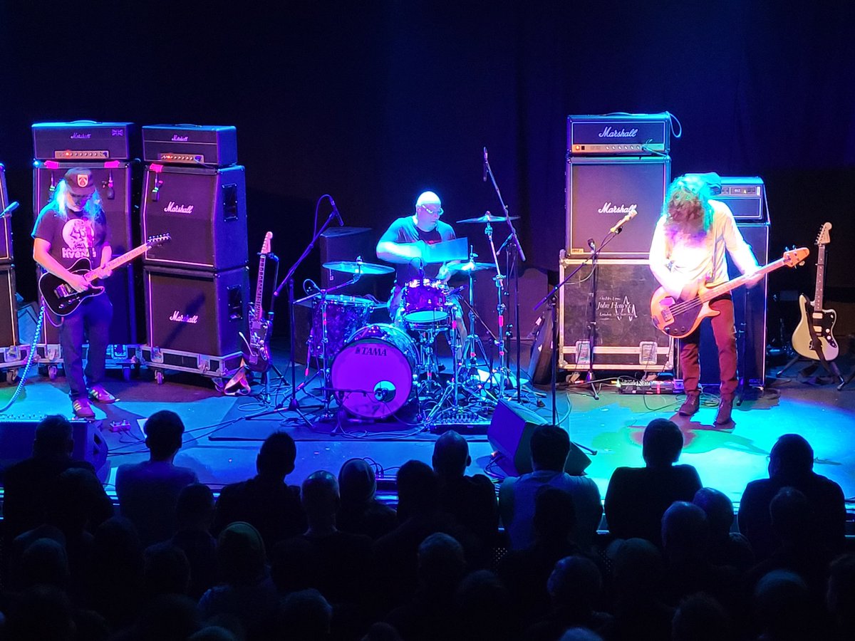Jambolical's tweet photo. Dinosaur Jr last night at QMU. Best gig I've been to in years. https://t.co/9ChVxbhc34