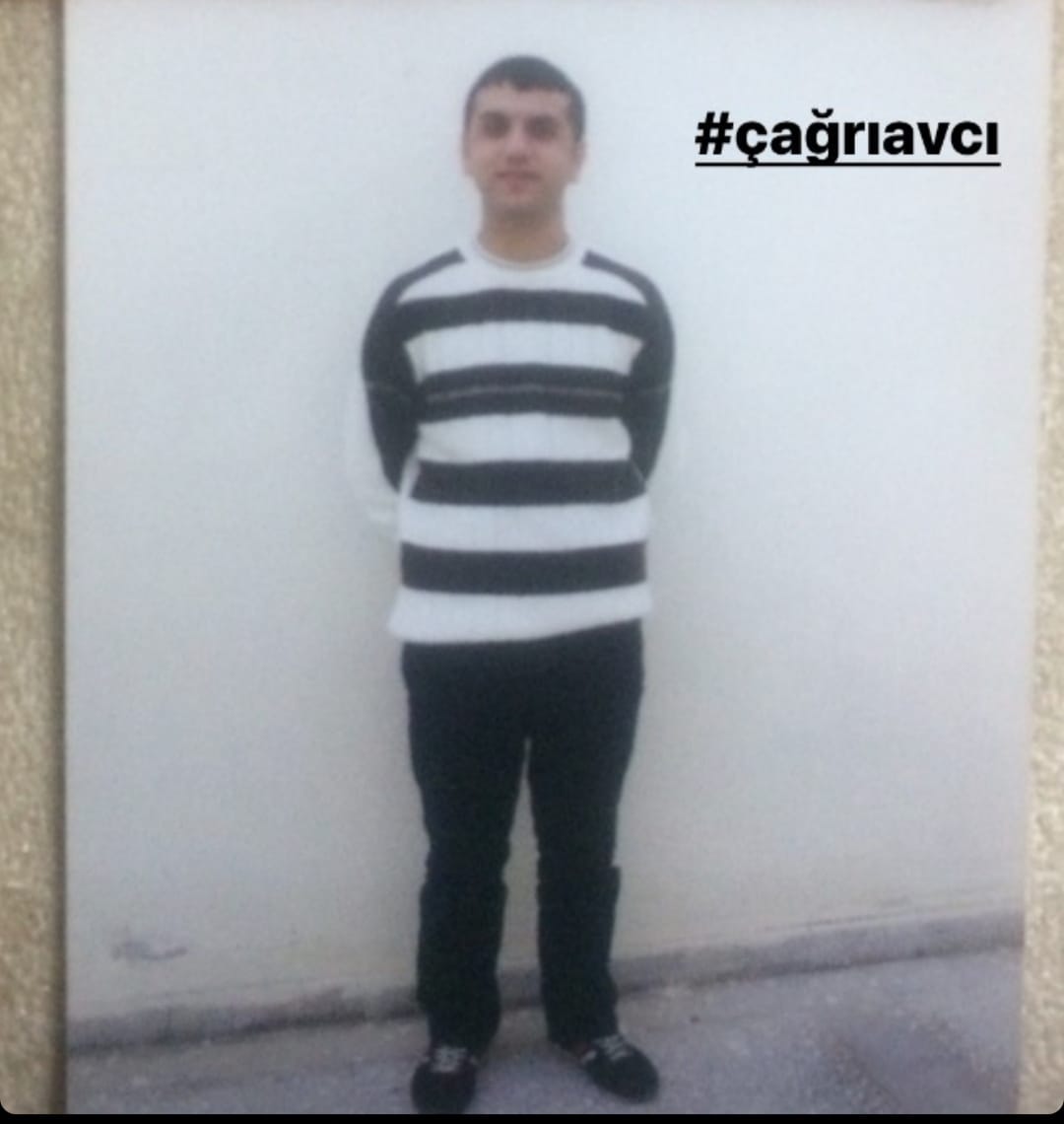 Van Yüksek Güvenlikli Hapishane yetkilerini uyarıyoruz, işlediğiniz suçların, arkadaşlarımıza uyguladığınız işkencenin elbet hesabı olacak. Çağrı Avcı ve Muzaffer Elmastaş yanlız değildir! İnsanlık onuru işkenceyi yenecek!