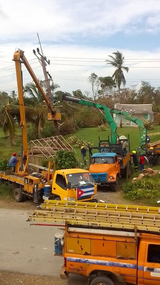 cubacooperaven: Concluyeron lo trabajos en Bahía Honda, quedando en servicio 💡💡💡la comunidad Las Pozas.

#FuerzaCuba #CubaPorLaVida #Cuba #CubaEsAmor #TodosJuntos #FuerzaPinar