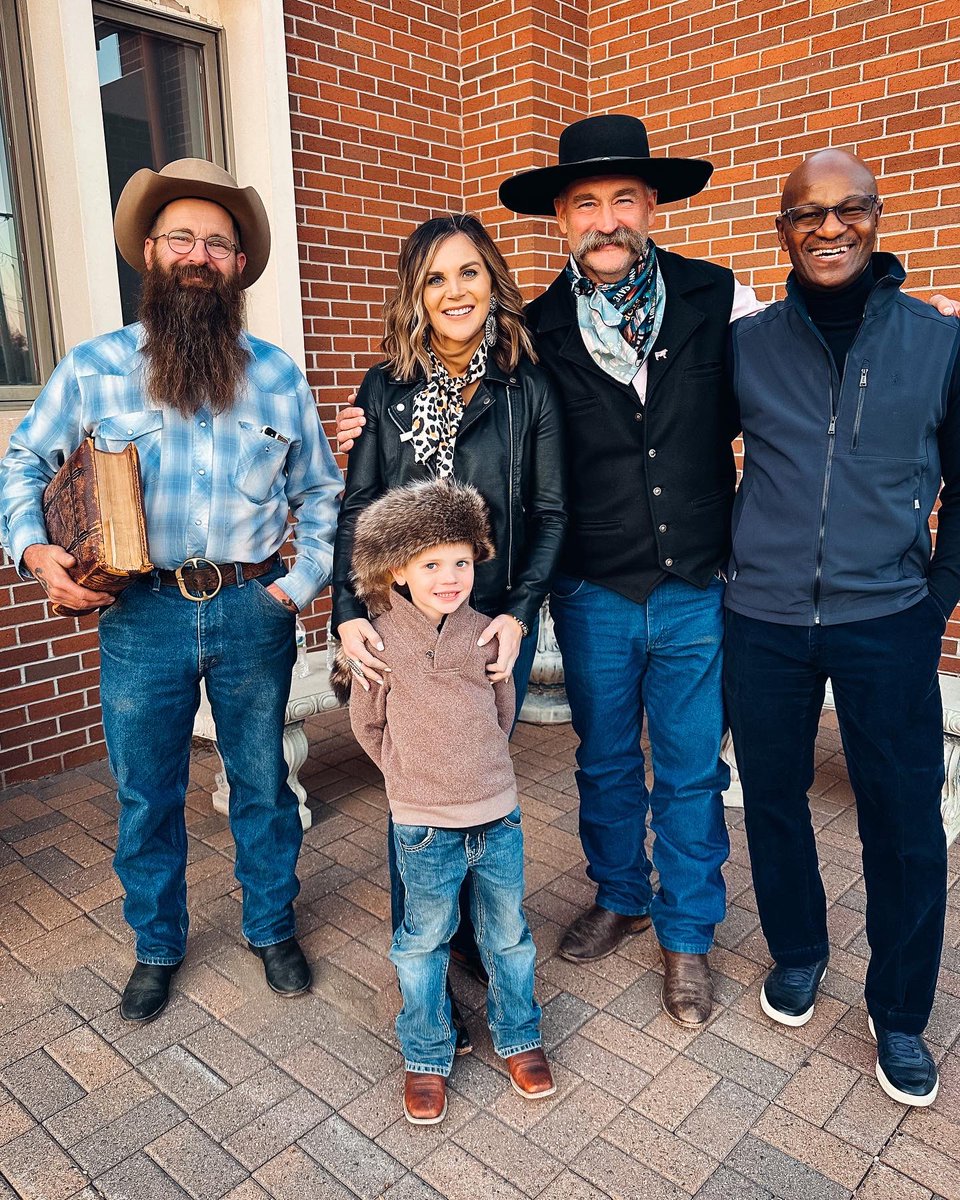 RadkeAmanda's tweet photo. Hey @trentloos when’s the next #ManMarch happening? https://t.co/r5EqgE3UY9