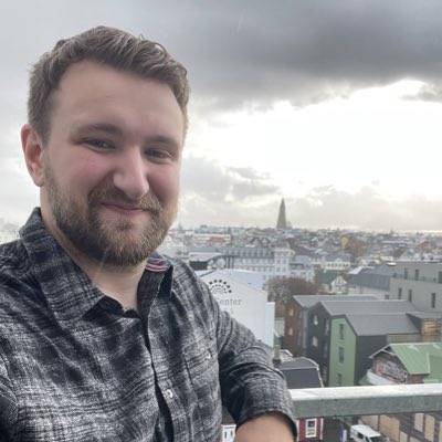 #NewProfilePic Iceland hotel room view be pretty nice 😄