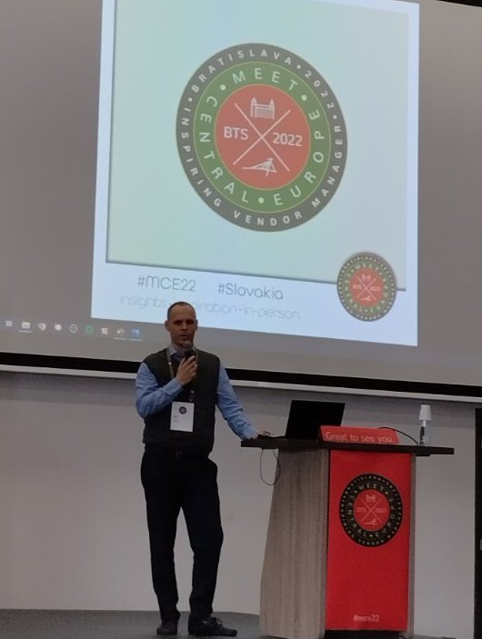 EuroTranslate_'s tweet photo. @michalkmet is opening #MCE22 in #Bratislava - this is what we call a good start!
#meetcentraleurope #EuroTranslate #bratislava #translation #localization
@meet_CE https://t.co/l8LZbvTZDf
