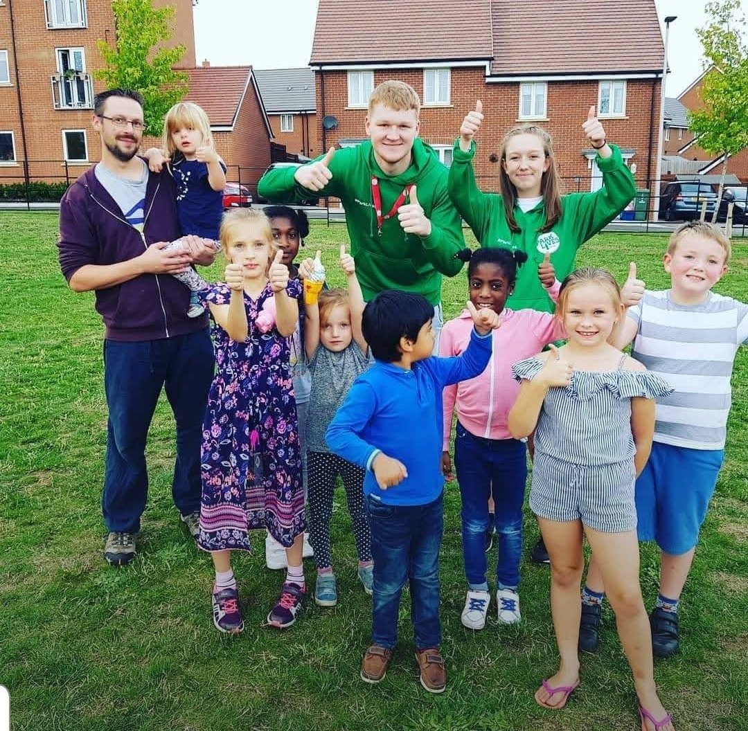 AllPeopleActive's tweet photo. 4 years since our first community session to delivering 10 sessions a week across MK to over 90 people!! #ActiveHealthyHappy #MovementMatters #GetUpGetOutGetActive #MKMovers #MiltonKeynes #4yearanniversary https://t.co/tjOFIgn6k1