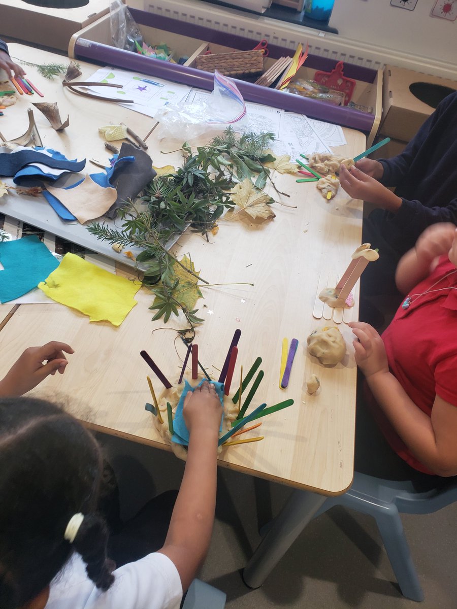 MrsRHarvey's tweet photo. We have been building  our own Sukkah shelters after finding out about the celebration of Sukkot in year 2 @MSPSCardiff https://t.co/l0ySDFM29e