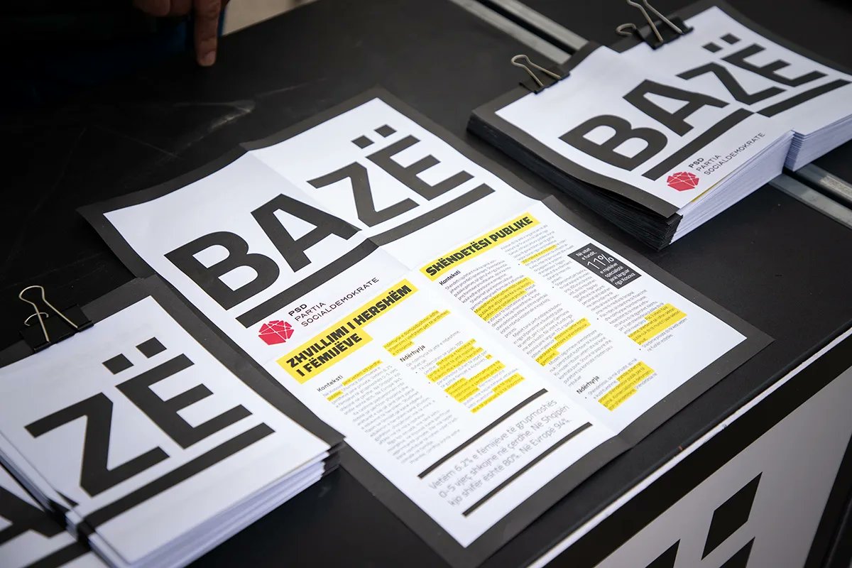 Sdemokratet's tweet photo. Programi BAZË: Politika afirmative, barazi shoqërore 

Qytetarit të Kosovës nuk duhet të trajtohet më si subjekt juridik që regjistrohet në librin e amzës, e as si numër statistikor në tabela Excel-i. Qytetarit të Kosovës i nevojitet një Bazë.

https://t.co/aKRUio93U4 https://t.co/Le36MK5scZ
