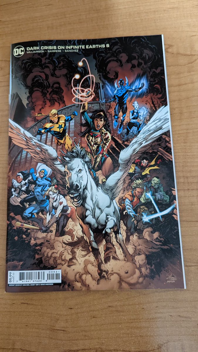 JIMMY'S REVIEW: #DARKCRISIS #ON #INFINITEEARTHS. #JoshuaWilliamson, script. #DanielSampere, artist.!!  ISSUE 5. #Pariah brings back the Infinite Earths. #Nightwing take leadership role against #Pariah and #Deathstroke. #Batman is restored to normal. #BeastBoy returns.