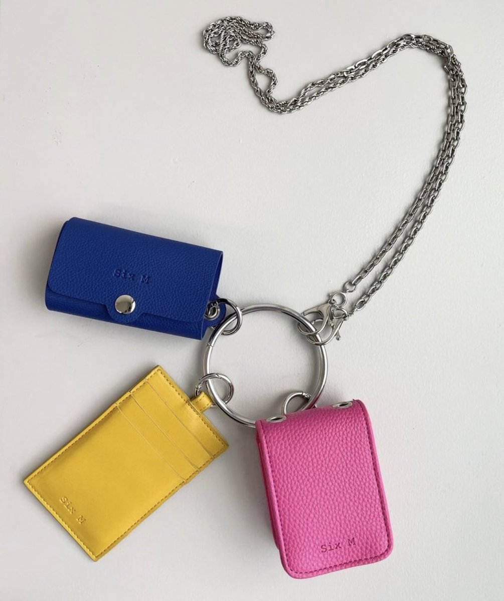 whoswhogllery's tweet photo. お待たせです。
あっという間に完売してしまったマルチMIXケース、お店とWEBで再入荷してます!
https://t.co/FsP1eh36tu
#SixM
#フーズフーギャラリー https://t.co/EdnlrOWYTu