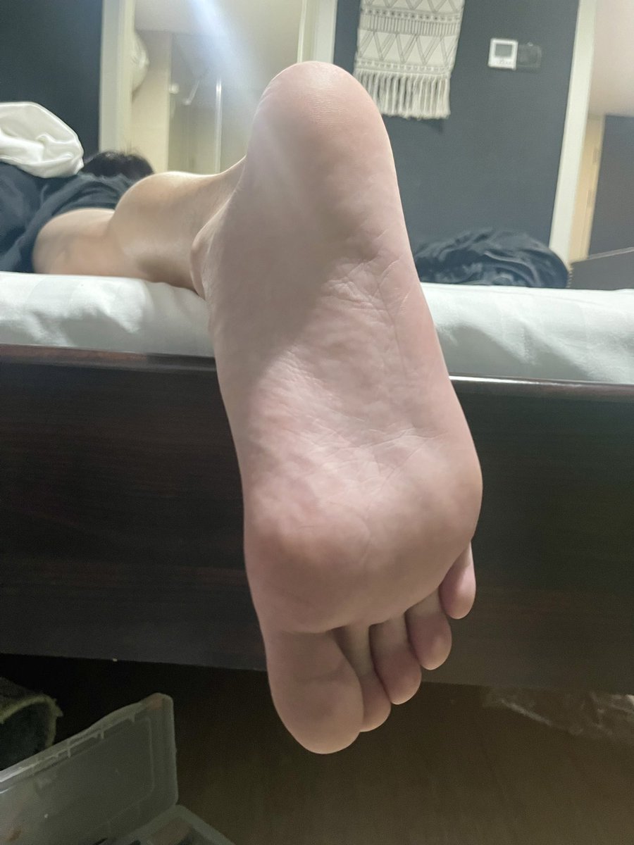 kaikai65751271's tweet image. 在体育生小哥哥🦶上画画🧑🏻‍🎨
好看吗