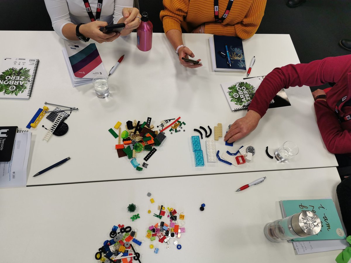 We are getting serious with @LEGOfoundation #seriousplay @EEUK event @SalfordUni hearing about the 'one brick metaphor' before we get started! #enterprise #entrepreneurship