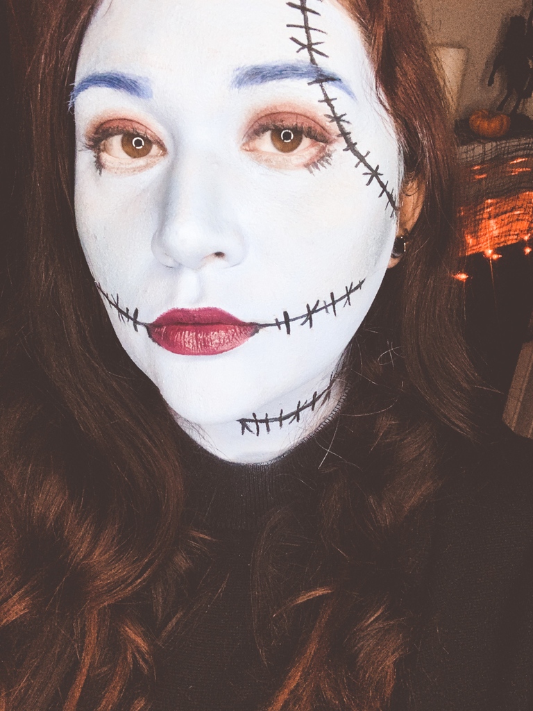 Fun + Easy #Halloween Makeup Looks to Try this year --> bit.ly/3SQqpjr

#spookyseason