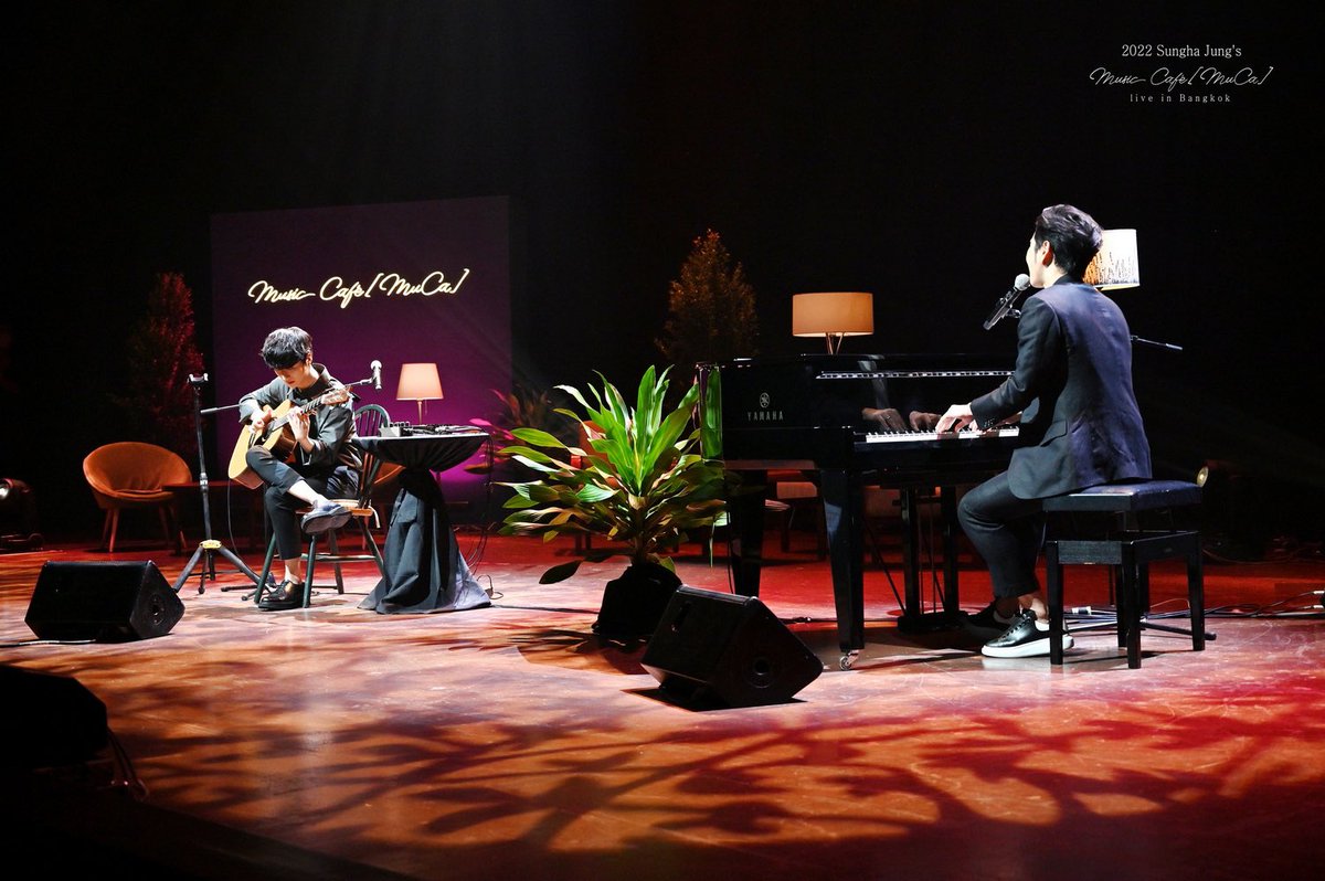 AllNews_th's tweet photo. ดีแบบตะโกน!! ฮีลใจสุดๆ กับคอนเสิร์ต “ซองฮา จอง” กีตาร์ 1 ตัวเติมเต็มหัวใจผู้ชมทั้งฮอลล์ คอลแลบเปียโน “โต๋” แฟนคลับลั่นปีหน้าต้องมาอีก!!
🔗https://t.co/UlvZcOg9sj
#SunghaMuCaLiveBKK #sunghajung #정성하 #โต๋ศักดิ์สิทธิ์
#JinCorporation #PiccoloMusicEnt https://t.co/i819CgjNWd