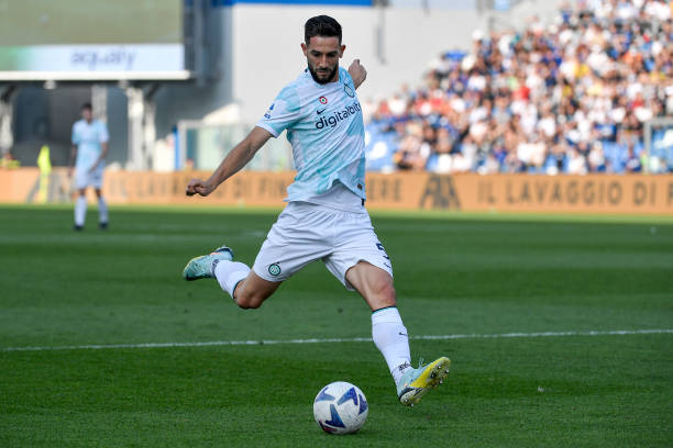 #FNQuiz

Retweet tweet ini, bagi kalian yang beruntung akan mendapatkan:
- 3 Merchandise FN Store
- 1 Merchandise Pistopkopi GSK
-  5 Bungkus Cemilan dari HQ Snack
- Voucher Minum teh di Ltgbyesterakyat sebesar 500K untuk 5 orang.

Syaratnya Inter menang, total ada 10 pemenang.