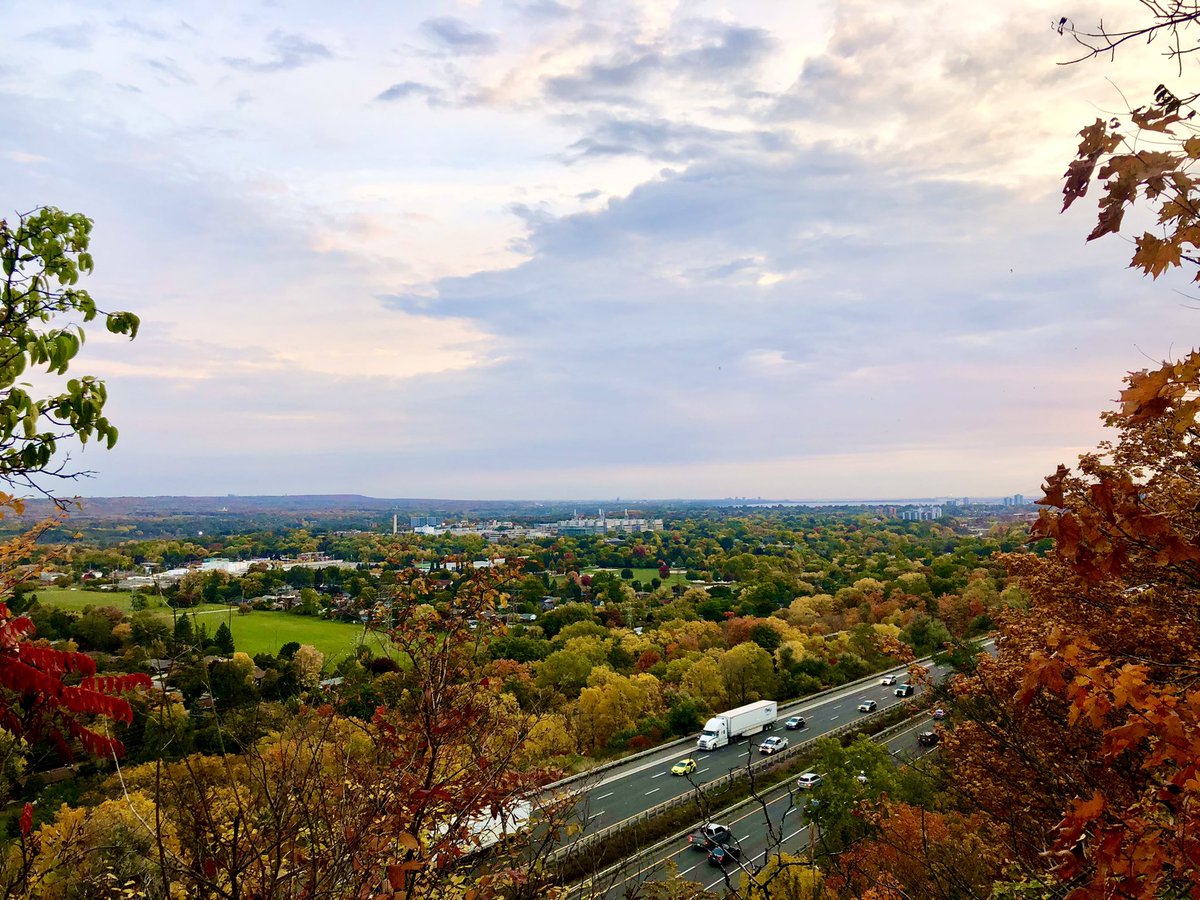 Good morning, #hamont. Started running early in the mornings again, forgot how much I enjoyed it. Little 10km through the <a href="/BruceTrail_BTC/">Bruce Trail Conservancy</a>