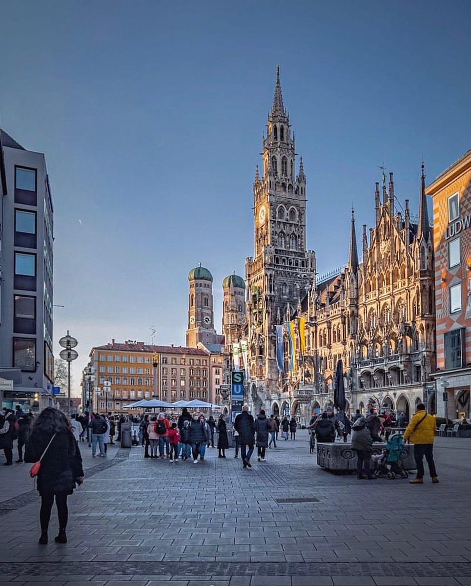 Love__Europe's tweet photo. #Marienplatz, #Munich, #Germany 🇩🇪 
📸 Photo © by https://t.co/XM1elqwRUG 🙌 - Follow 👉 https://t.co/CLkgqssmx8 https://t.co/SCvzbyOqTh