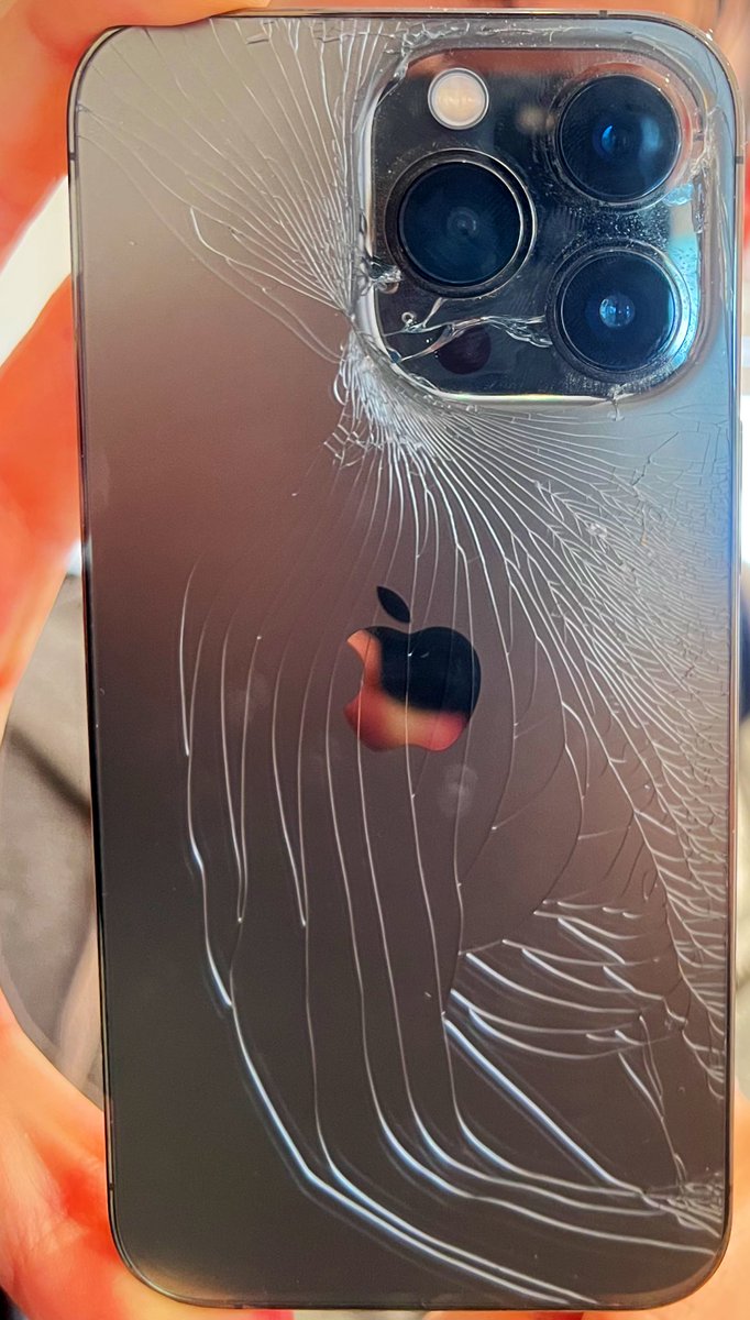 _BenDG's tweet photo. @MousCase Warning to anyone thinking about a Mous case for a 13 Pro (or any case with big camera bump), DON'T. Huge design flaw impacts the corner near the camera glass. Don't even remember dropping it. Awful. https://t.co/NFehl4f1sa