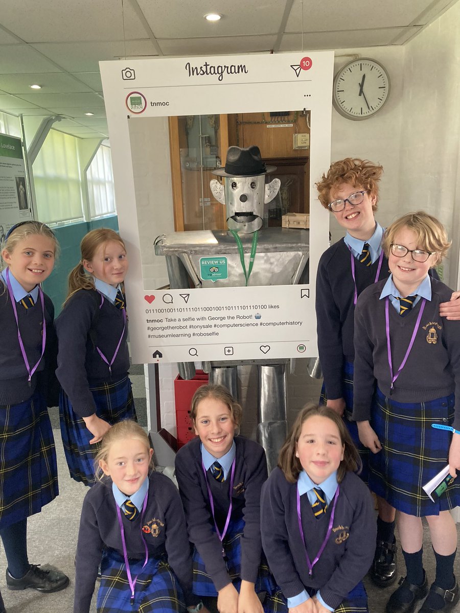 Ada Lovelace Day - Bomb defusal using VR. Keep talking and nobody explodes! <a href="/tnmoc/">TNMOC</a> #AdaLovelaceDay22 #WomenInSTEM