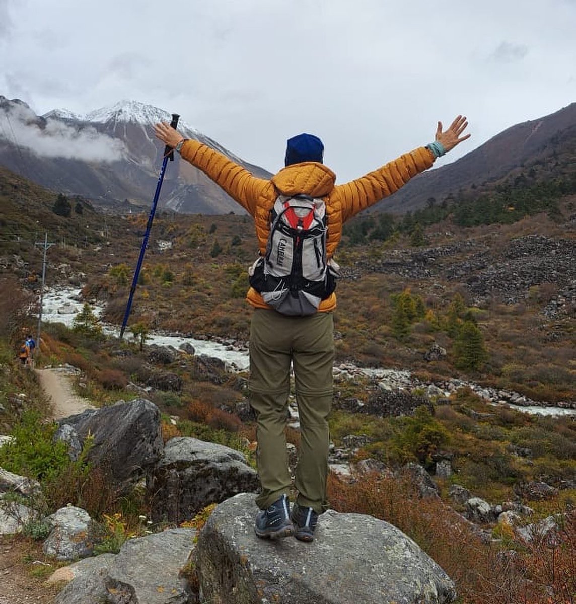 teamhetzel's tweet photo. We summited yesterday. 🙌 On our way back down now. Such an amazing trip! https://t.co/4ikftwdmMf