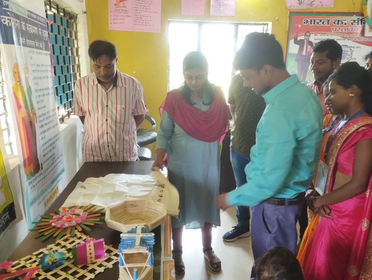 Tejaswini_Jh's tweet photo. State Team visited Simdega District to Assess & Monitor the ongoing Bridge education activities and Skills Training programs under Tejaswini Project on 11 October 2022.
#SupportiveSupervisionAndMonitoring
#BusinessSkillTraining #VocationalSkillsTaining #bridgeeducation
#AGYW https://t.co/c5EFCF2WhZ