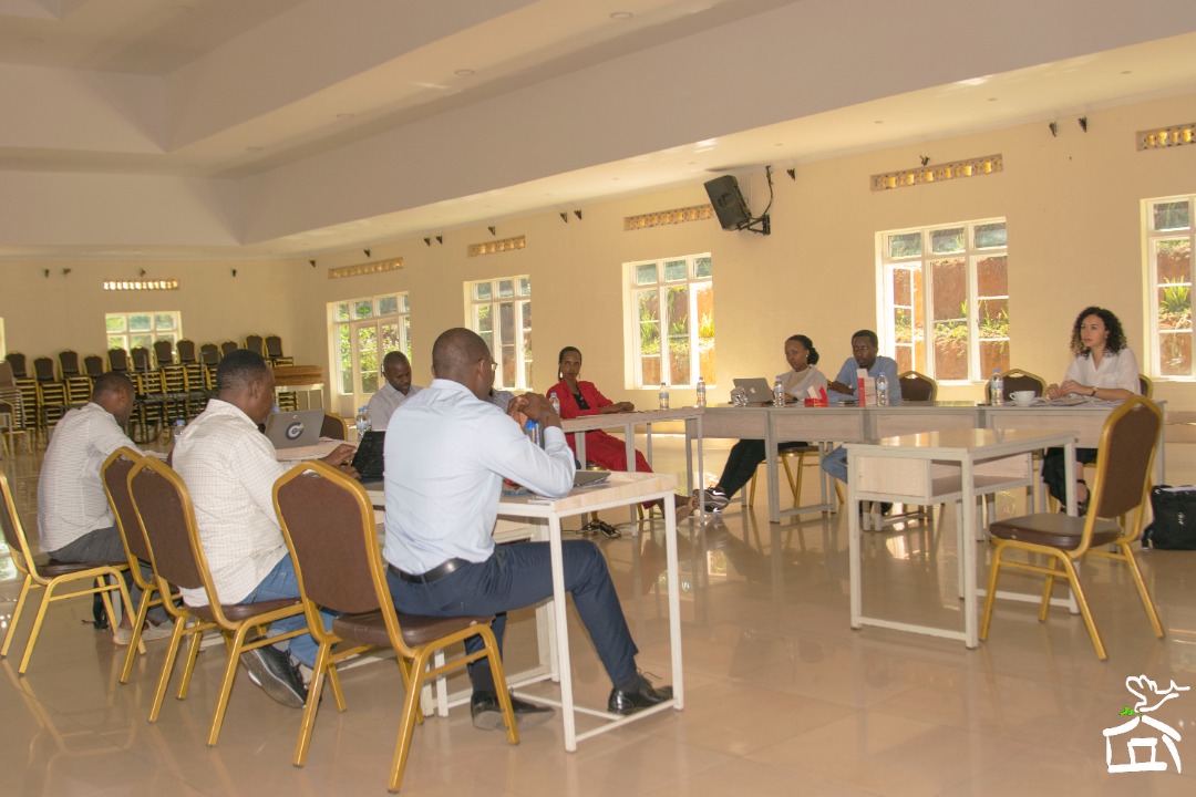 Maison_Shalom's tweet photo. Visite @Maisonshalom de son partenaire #ACTEC venu voir l'évolution des formations professionnelles. 
@GbikpiRuth @auroraprize_ @Fondation_PGL @ABC_RDBM https://t.co/yCnQXjVfQ1