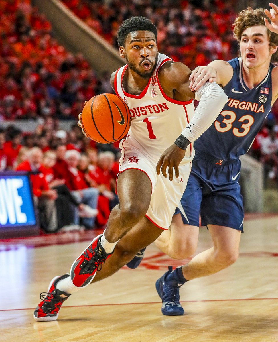 #AmericanHoops Media Day begins in 15 mins on <a href="/ESPNPlus/">ESPN+</a>

Tune in around 11 am today to hear from <a href="/CoachSampsonUH/">Coach Kelvin Sampson</a>, <a href="/m_sasser0/">Marcus Sasser</a> &amp;  <a href="/Thejshead/">Jamal shead</a>

#ForTheCity x #GoCoogs 

💻 – es.pn/3RXzgOC