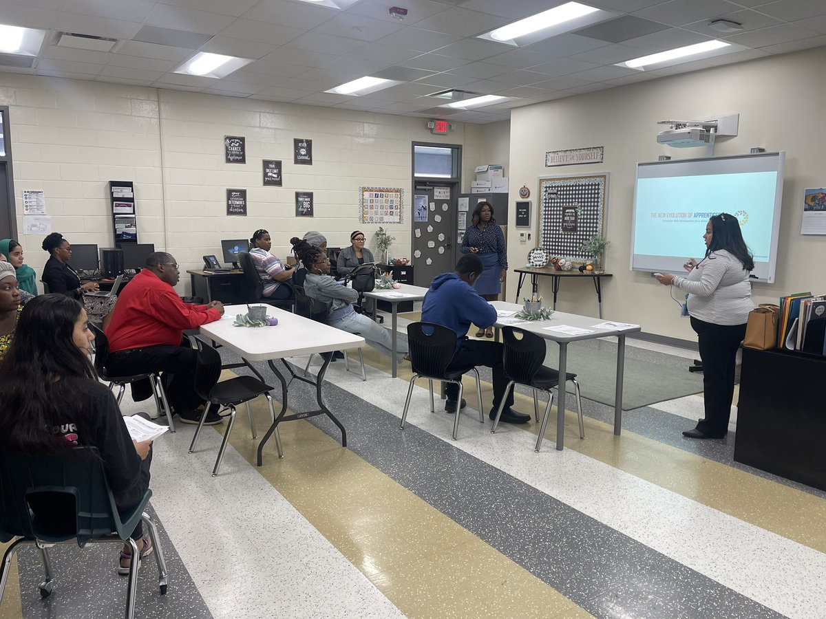 Thank you Bre and Latoya with @ApprenticeshpSC for coming out and talking with our students yesterday about all of the exciting opportunities and apprenticeships they have available!