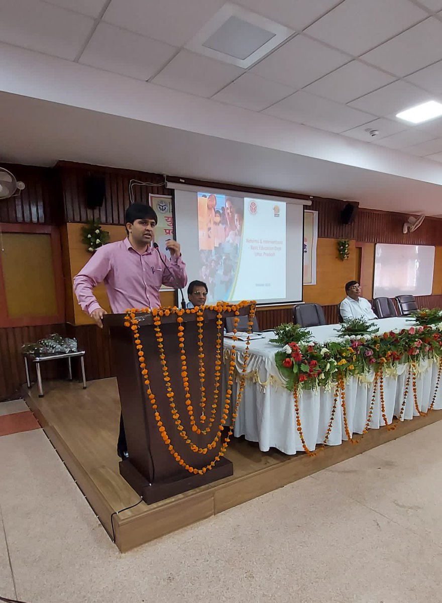 74_alok's tweet photo. DG (Basic), Vijay kiran, Director Panchayati Raj, Anuj jha, Yogesh Kumar and Secretary Women welfare, Anamika singh spoke to our CM fellows today at SIRD, Lucknow and briefed them about role they can play in different ongoing schemes. @UPGovt https://t.co/XcOjTNAES4